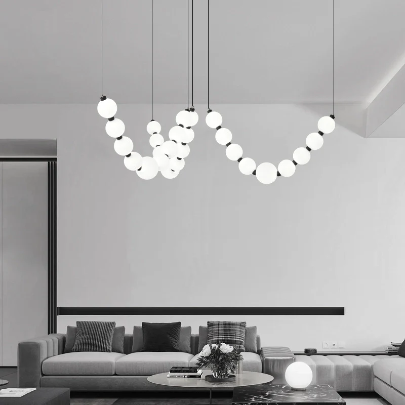 Pearl Necklace Chandelier V - Loonglight