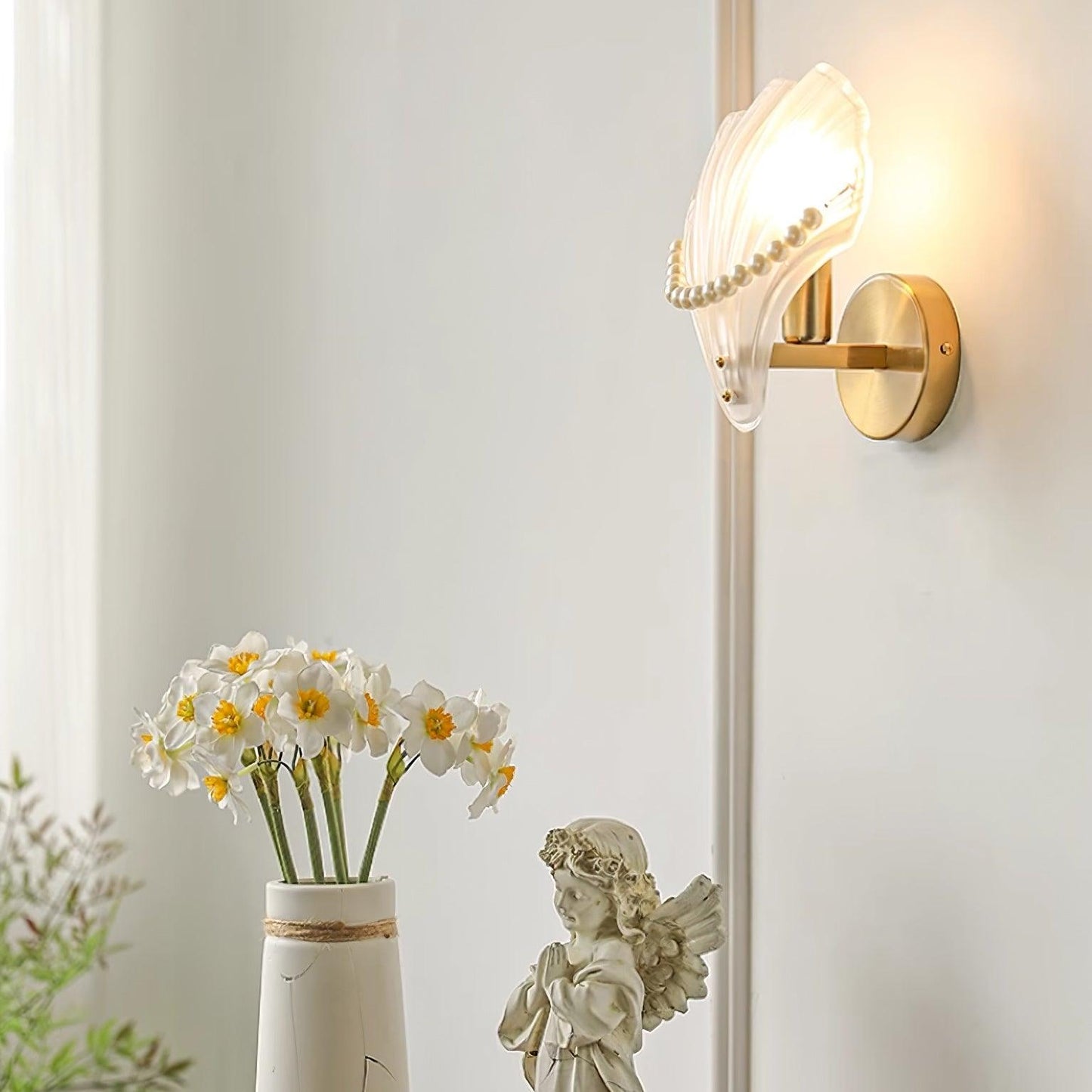 Pearl Shell Wall Lamp - Loonglight