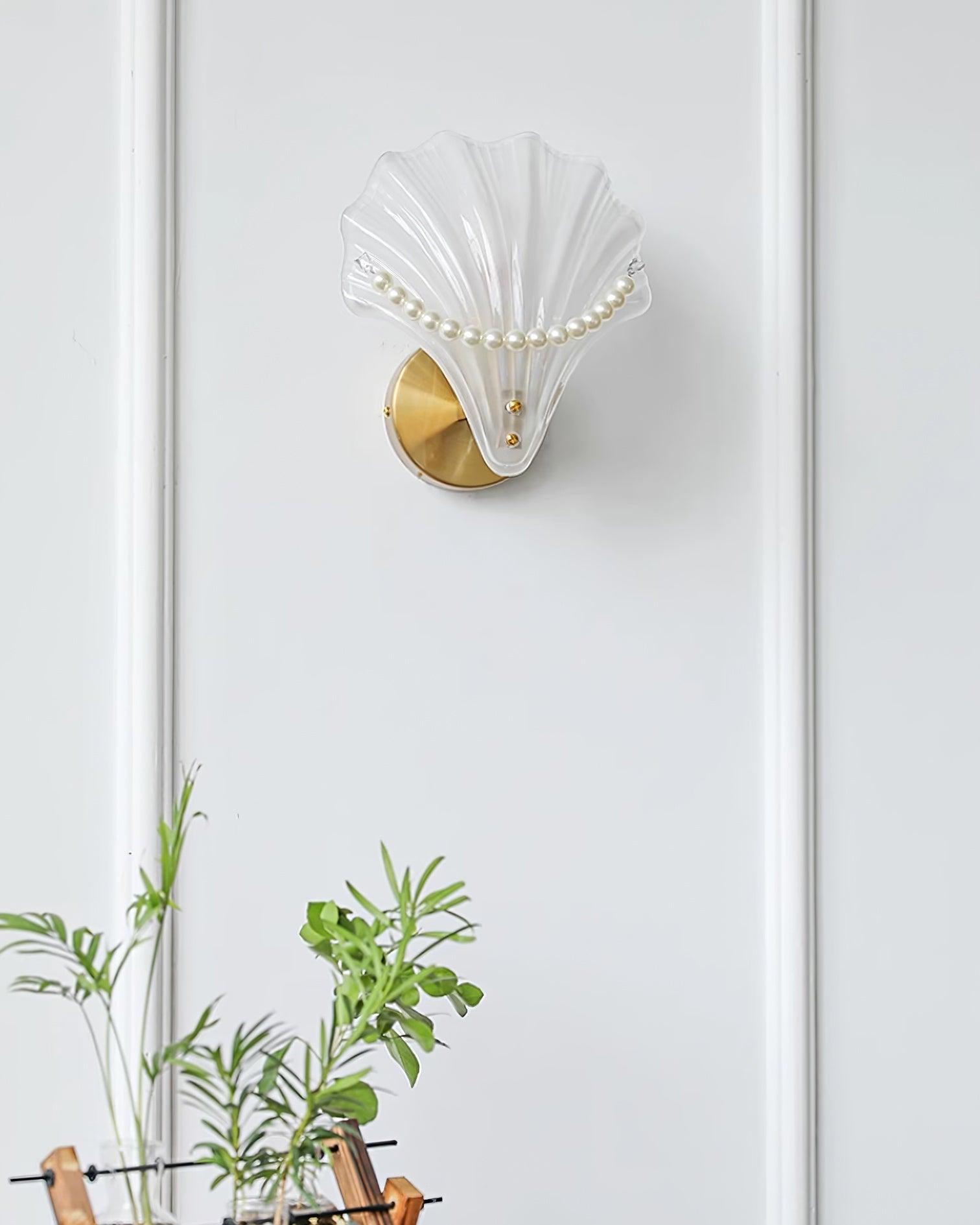 Pearl Shell Wall Lamp - Loonglight