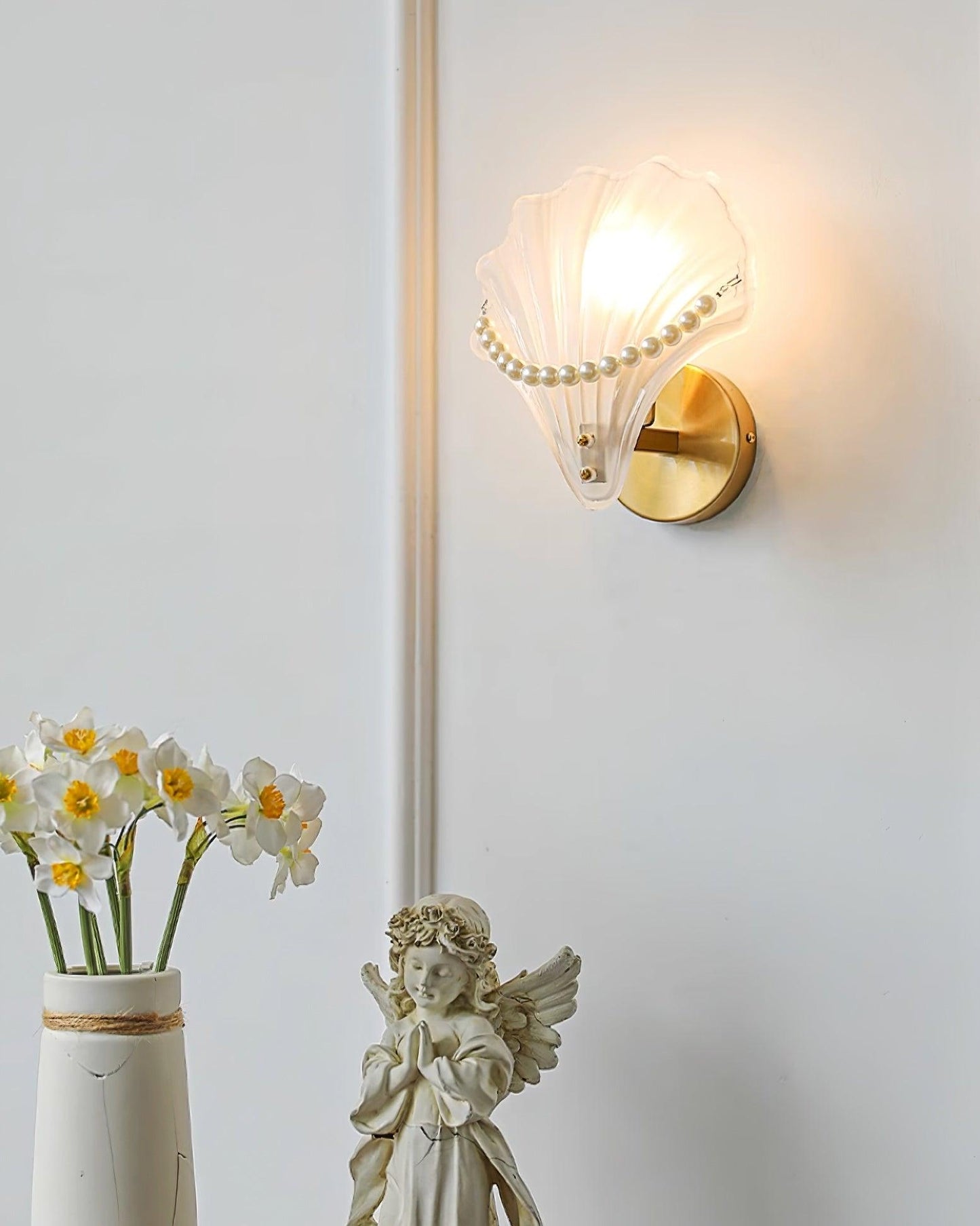Pearl Shell Wall Lamp - Loonglight