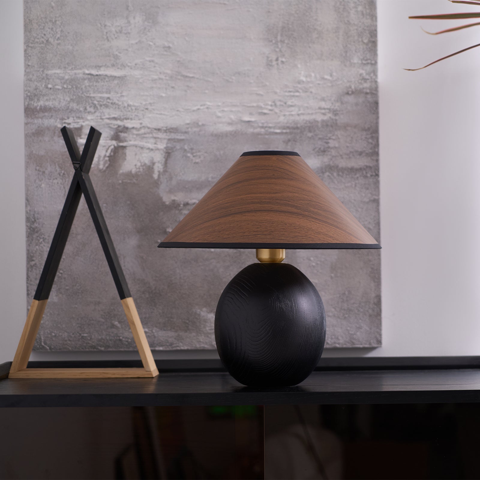 Penna Table Lamp - Loonglight