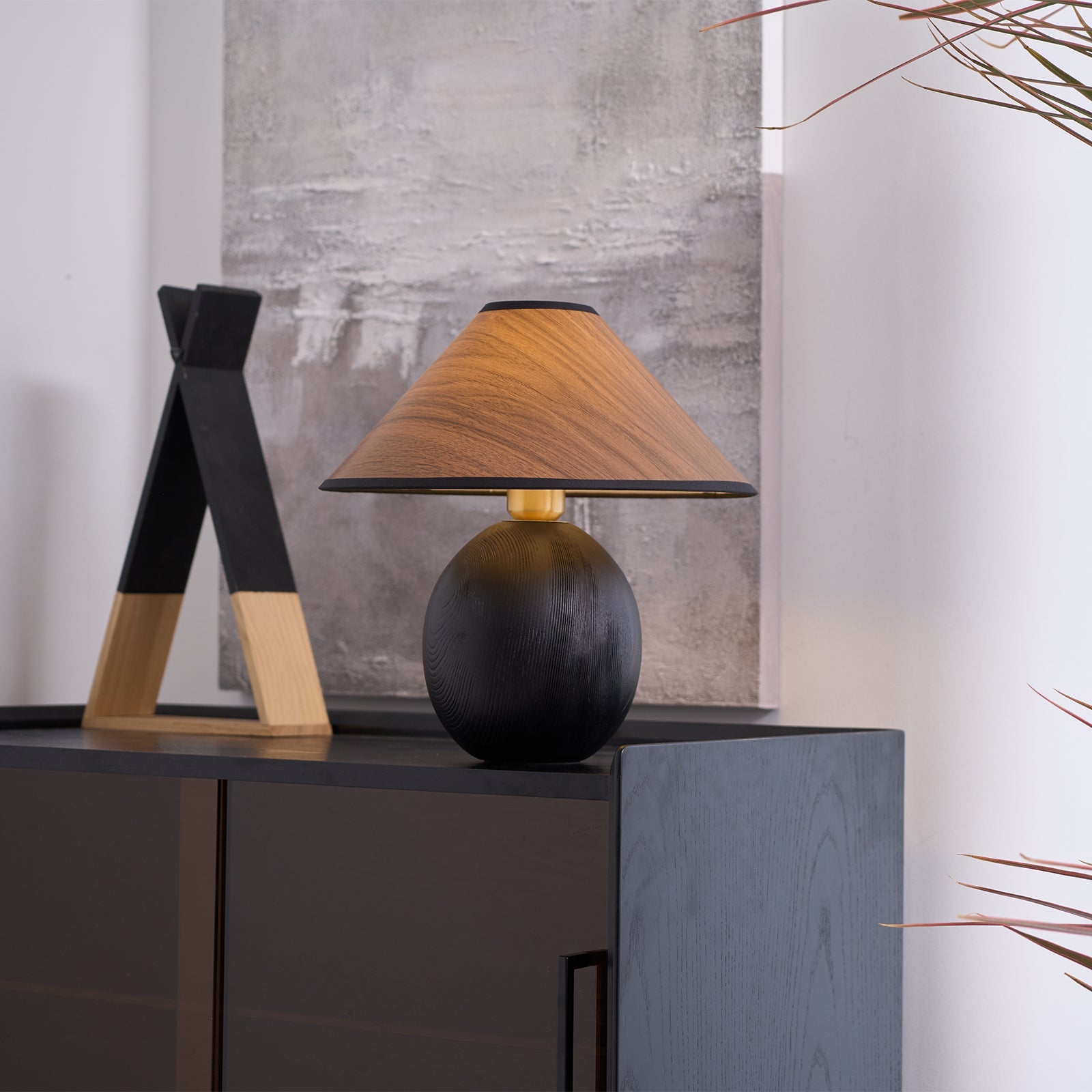 Penna Table Lamp - Loonglight