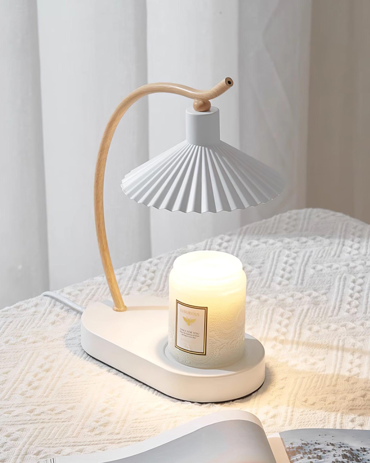 Perla Pleated Table Lamp - Loonglight