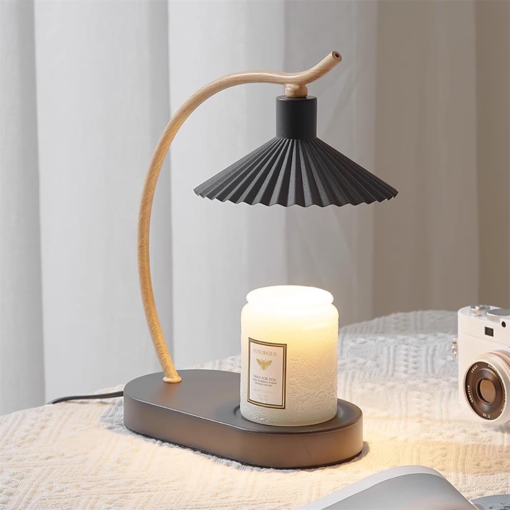 Perla Pleated Table Lamp - Loonglight