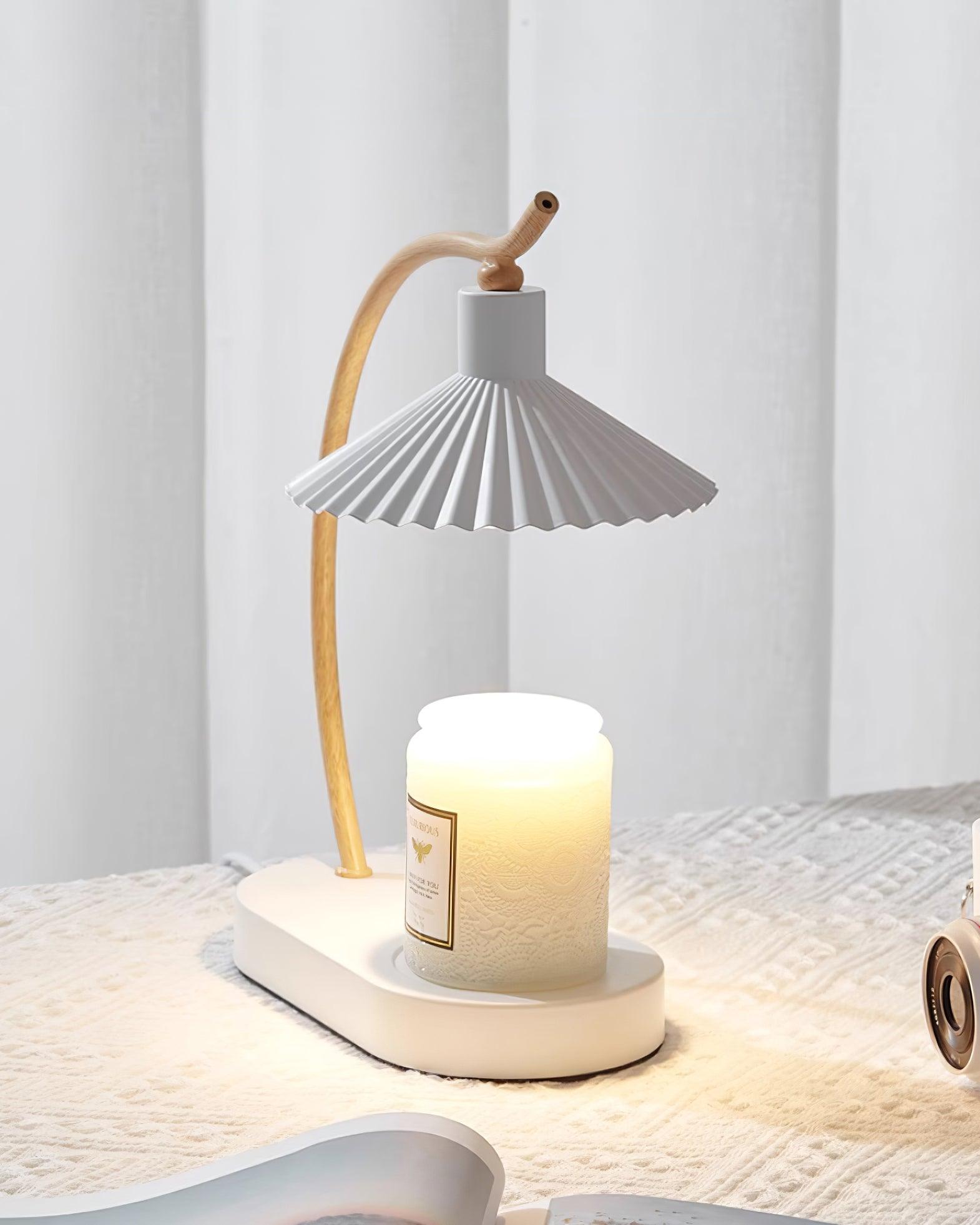 Perla Pleated Table Lamp - Loonglight