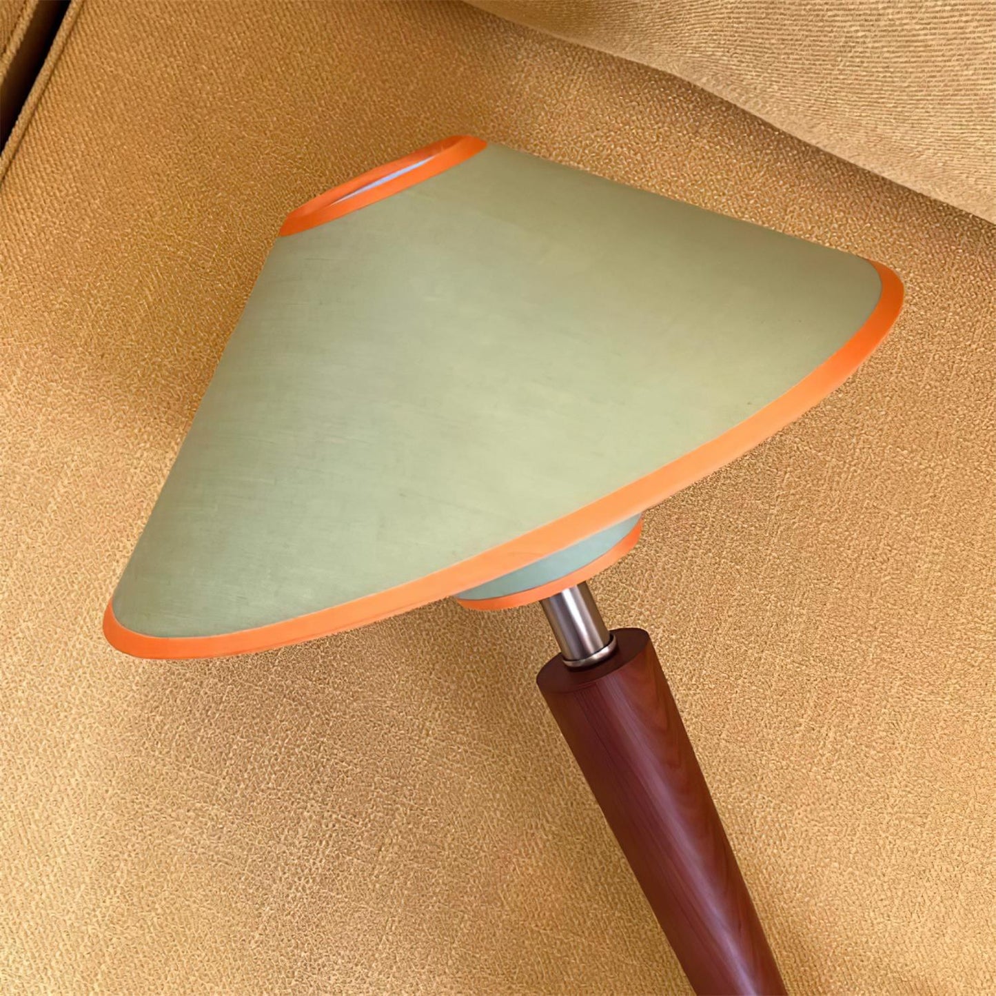 Perzel Table Lamp - Loonglight