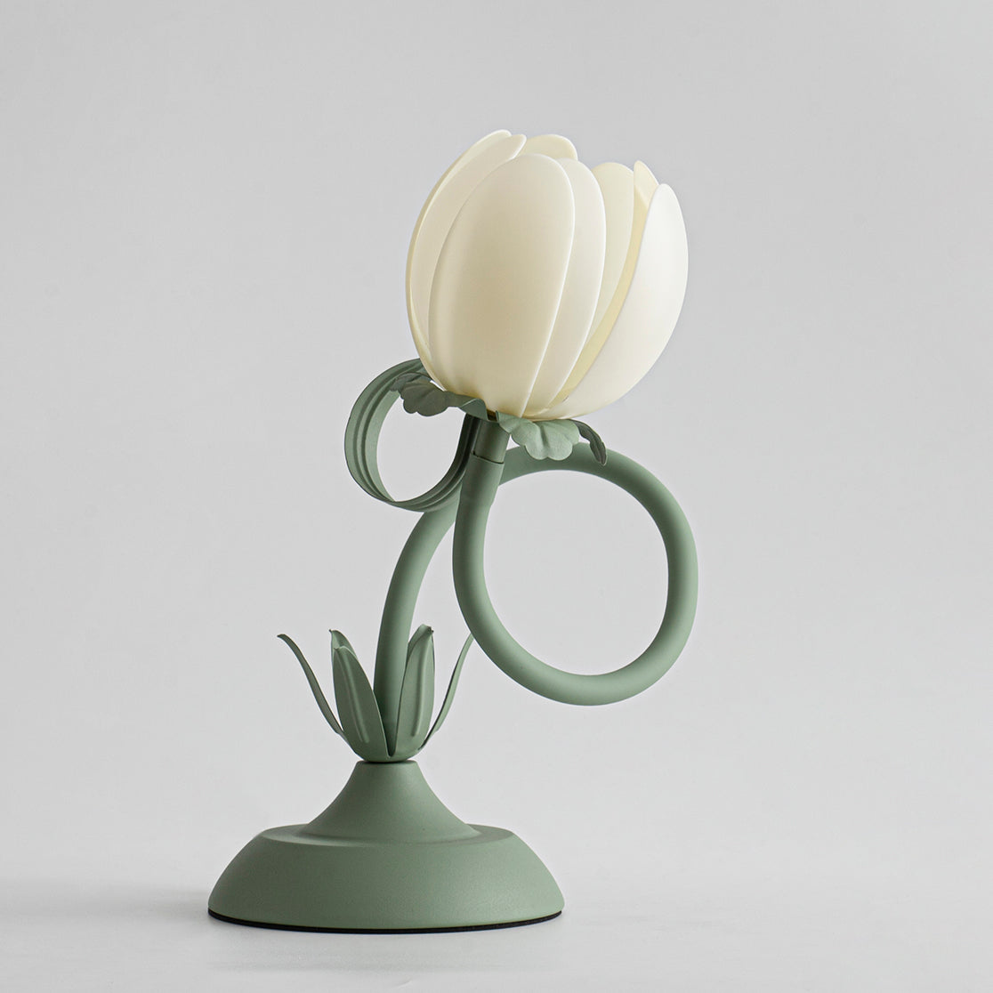 Petala Table Lamp - Loonglight