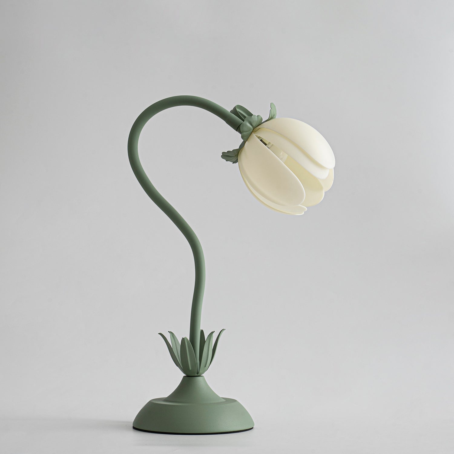 Petala Table Lamp - Loonglight