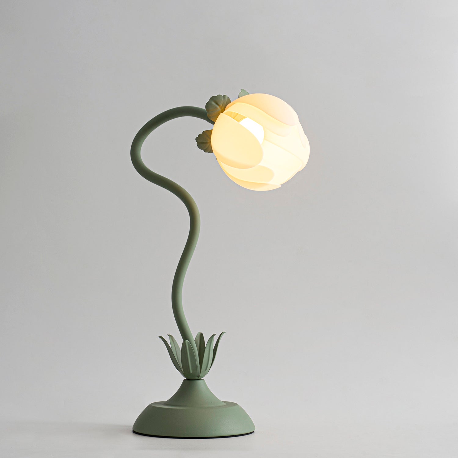 Petala Table Lamp - Loonglight