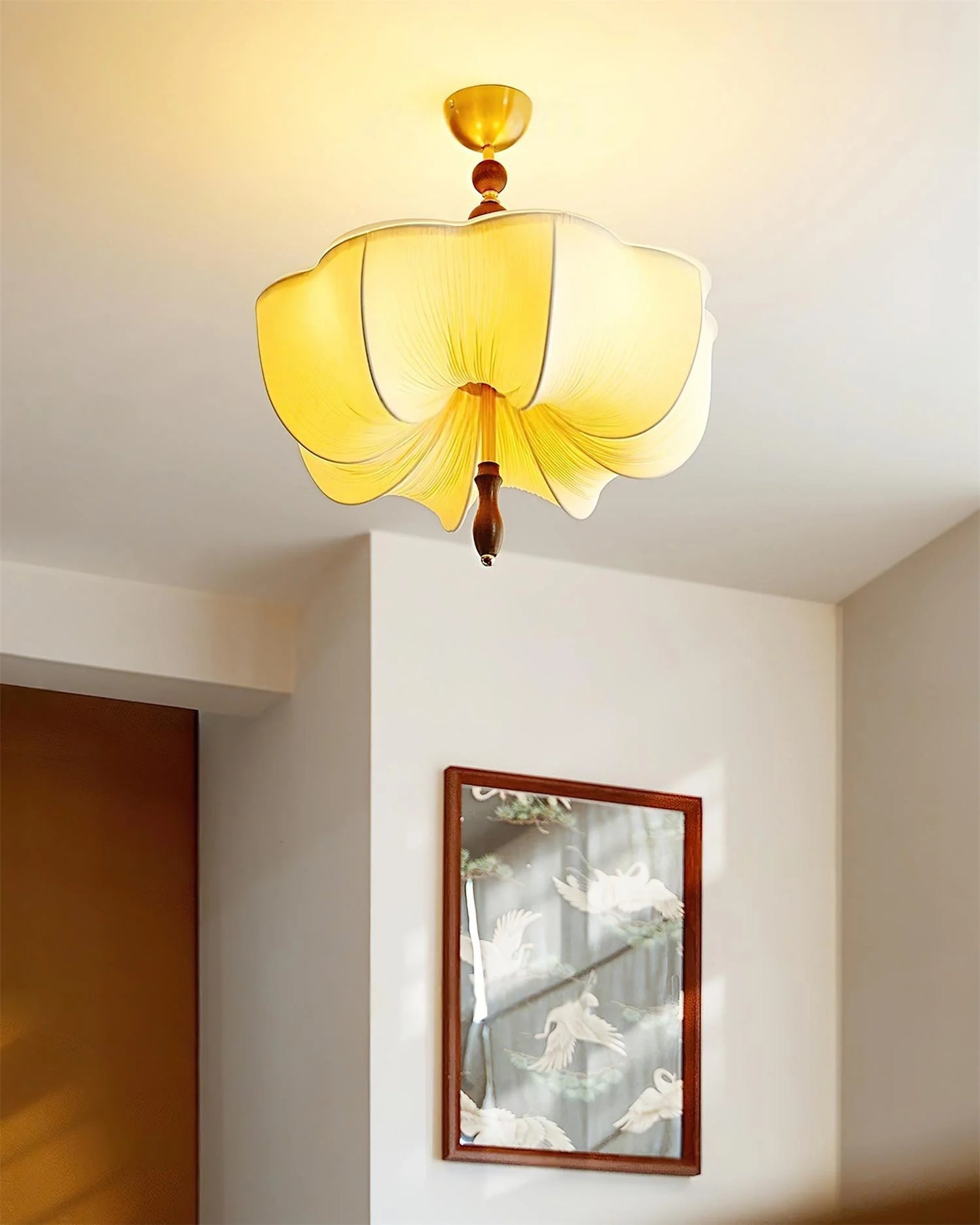 Petalia Ceiling Lamp - Loonglight