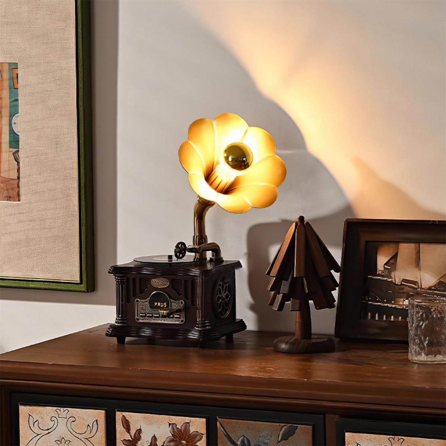 Phonograph Table Lamp - Loonglight