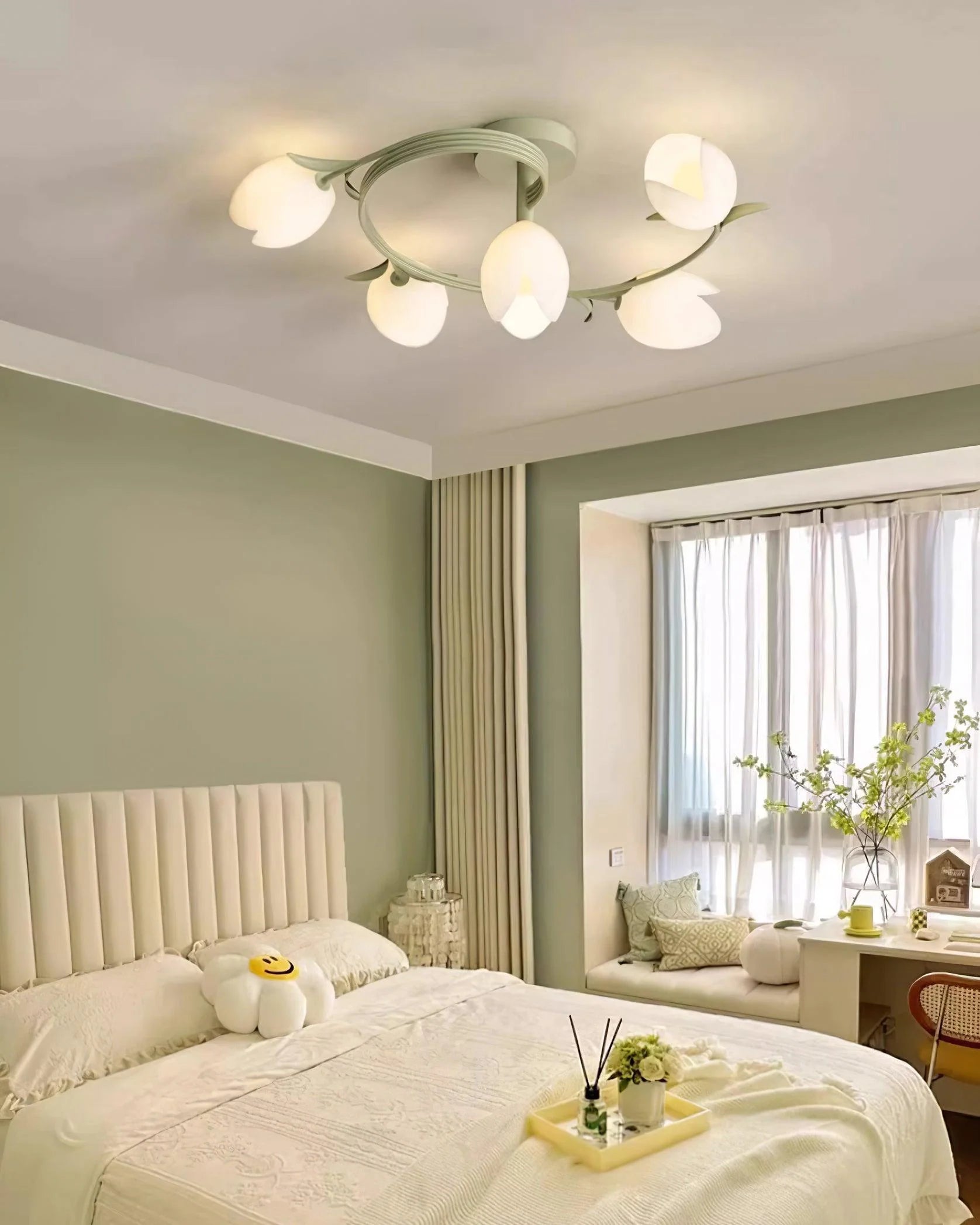 Pistachio Ceiling Light - Loonglight