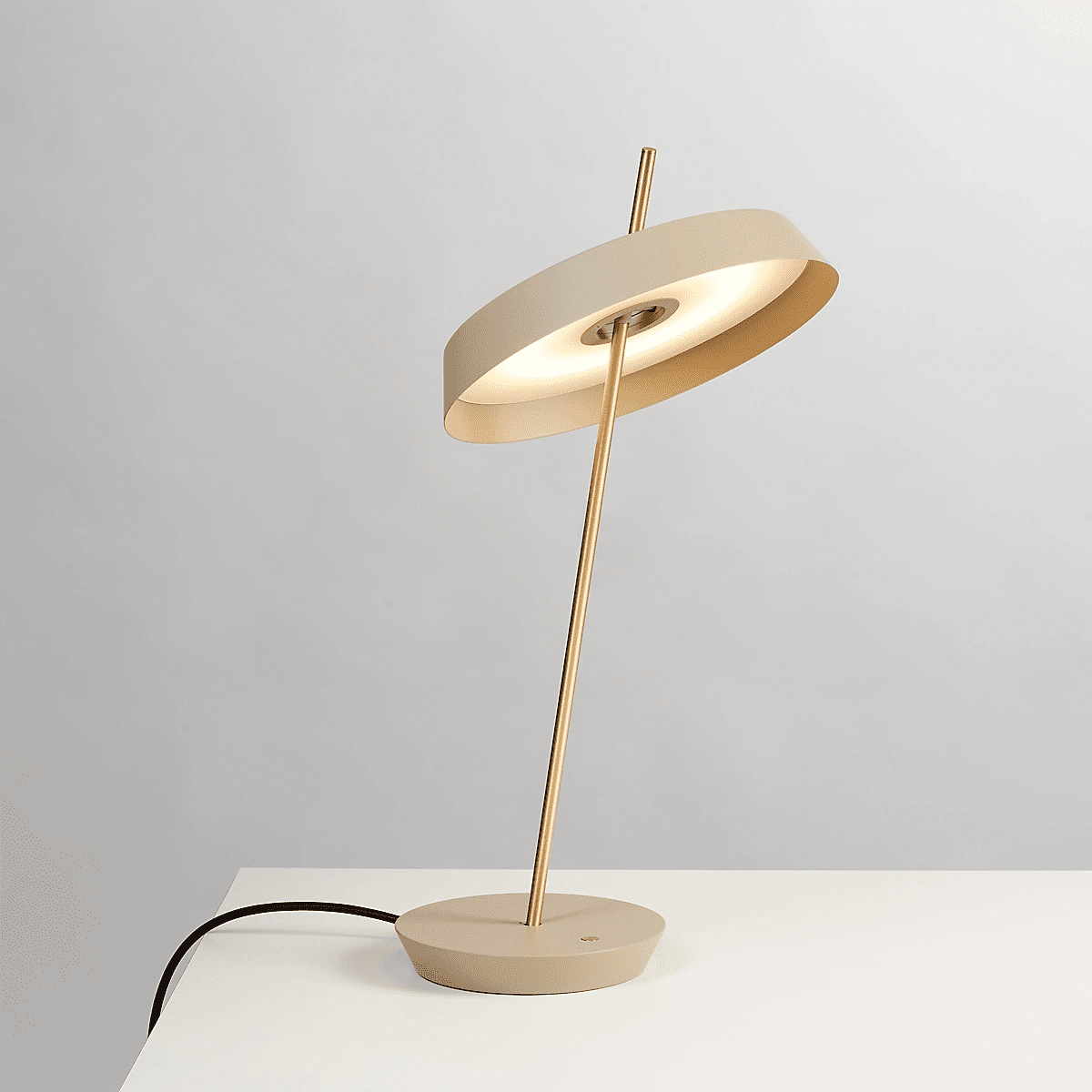 Poldina Table Lamp