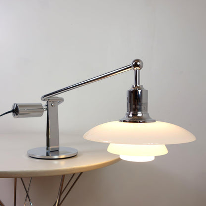Poul Table Lamp - Loonglight