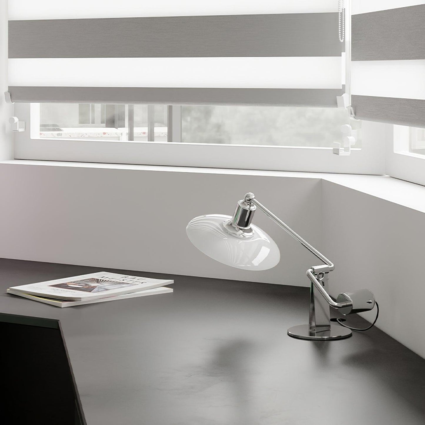 Poul Table Lamp - Loonglight