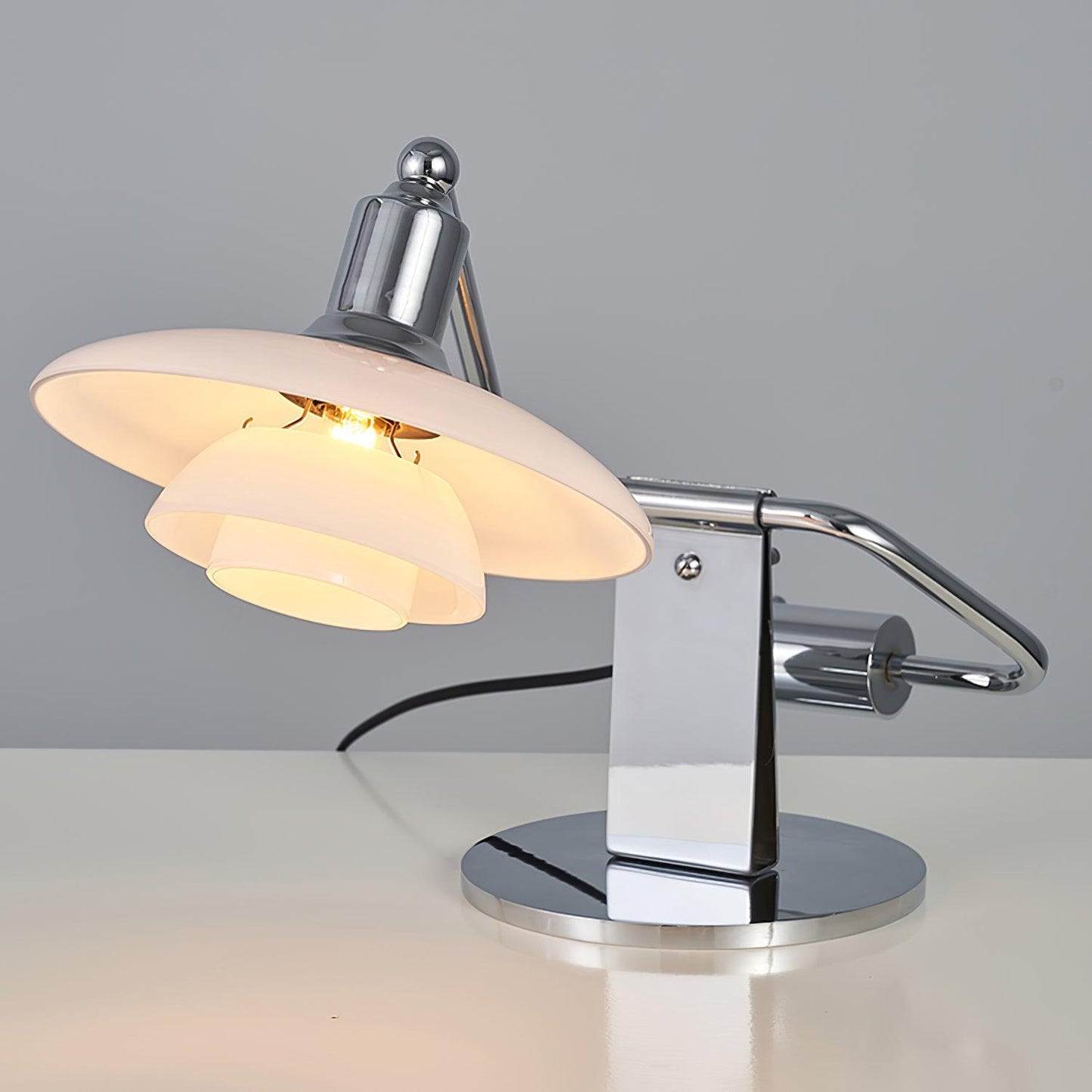 Poul Table Lamp - Loonglight