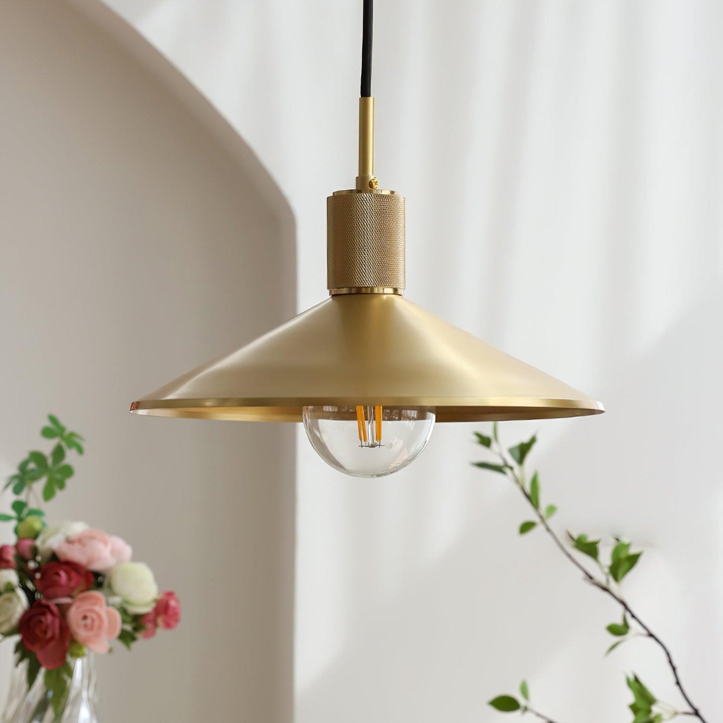 Quentin Brass Pendant Light - Loonglight