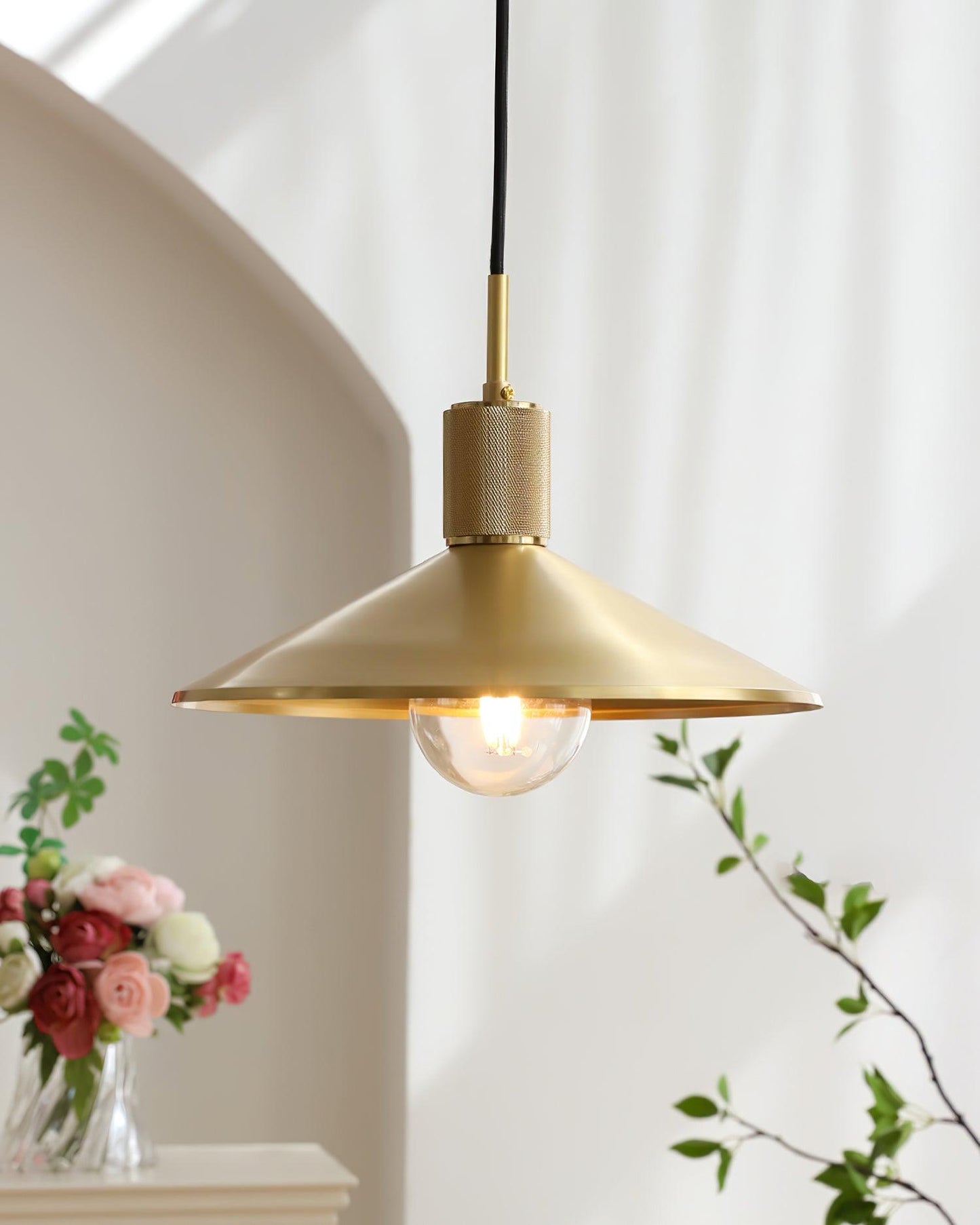Quentin Brass Pendant Light - Loonglight