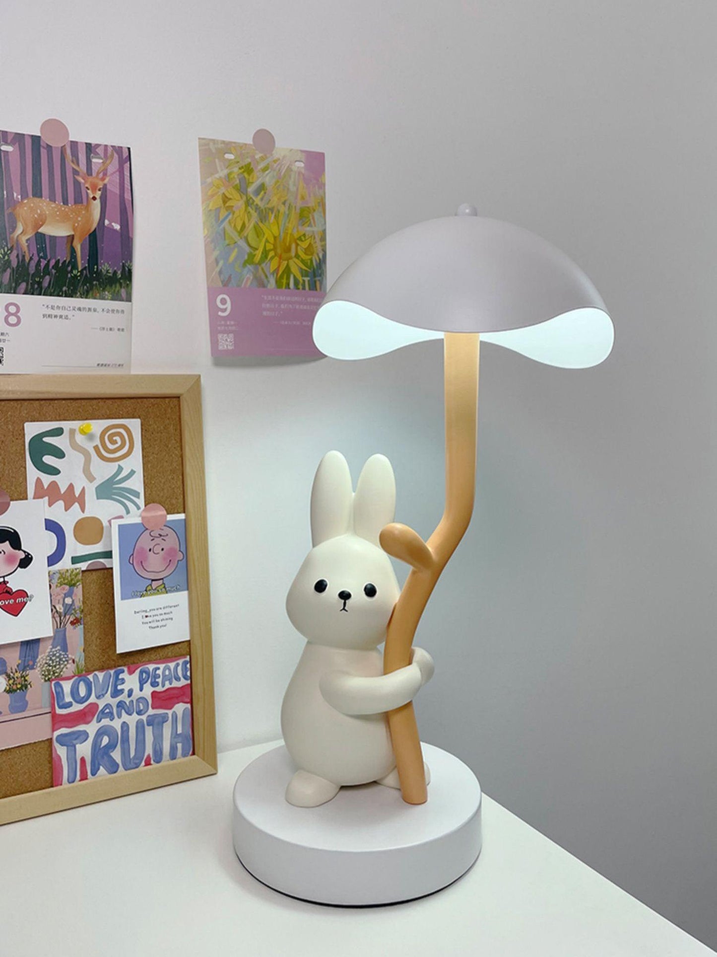 Rabbit Hug Table Lamp - Loonglight