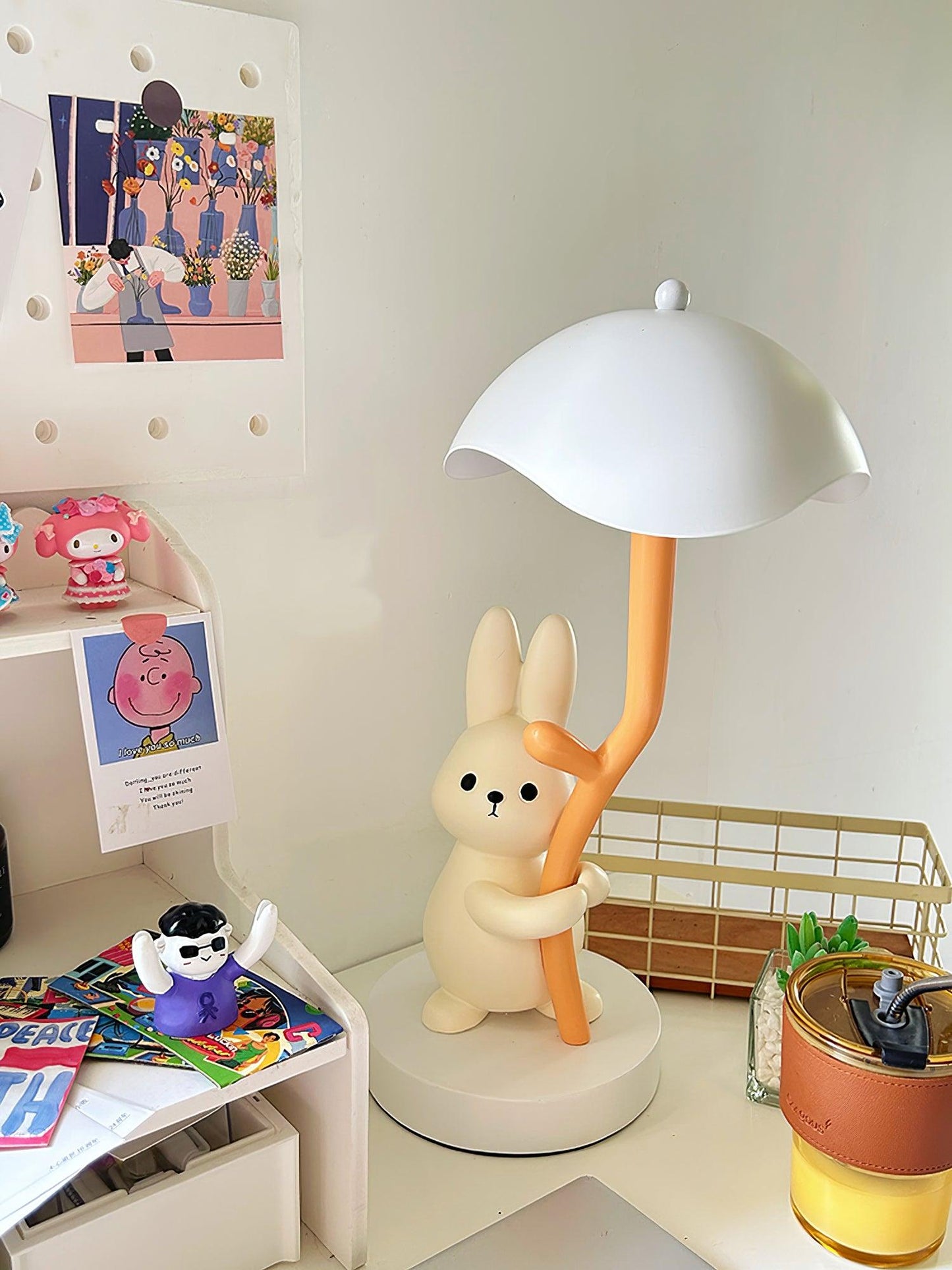 Rabbit Hug Table Lamp - Loonglight