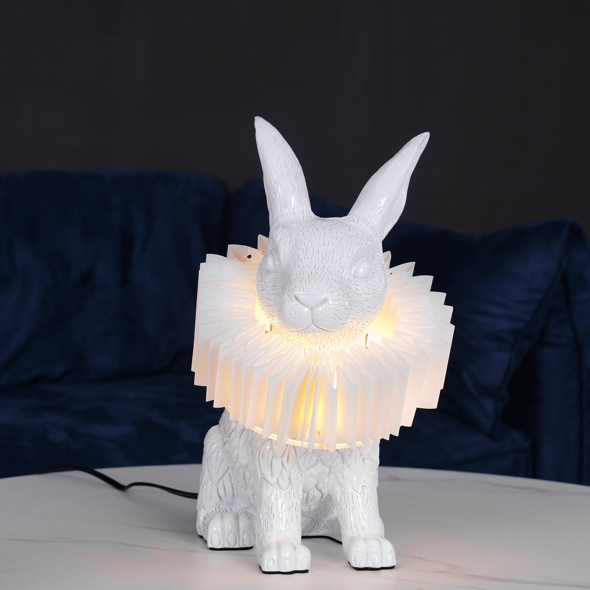 Rabbit White Resin Table Lamp - Loonglight