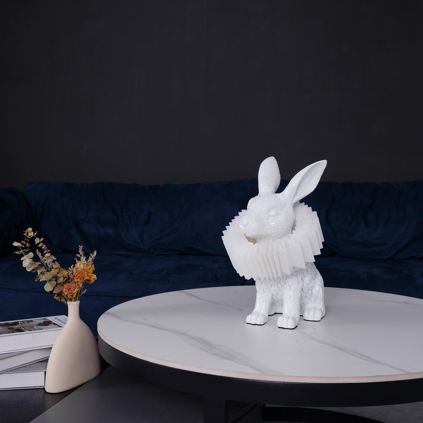 Rabbit White Resin Table Lamp - Loonglight