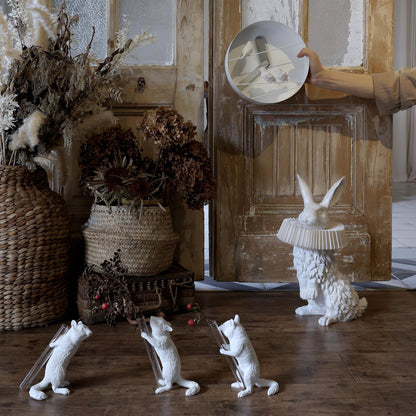 Rabbit White Resin Table Lamp - Loonglight