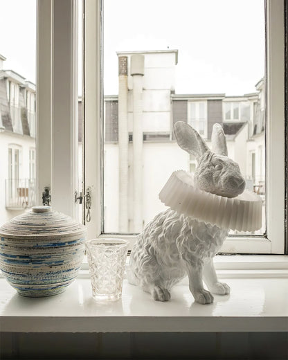 Rabbit White Resin Table Lamp - Loonglight