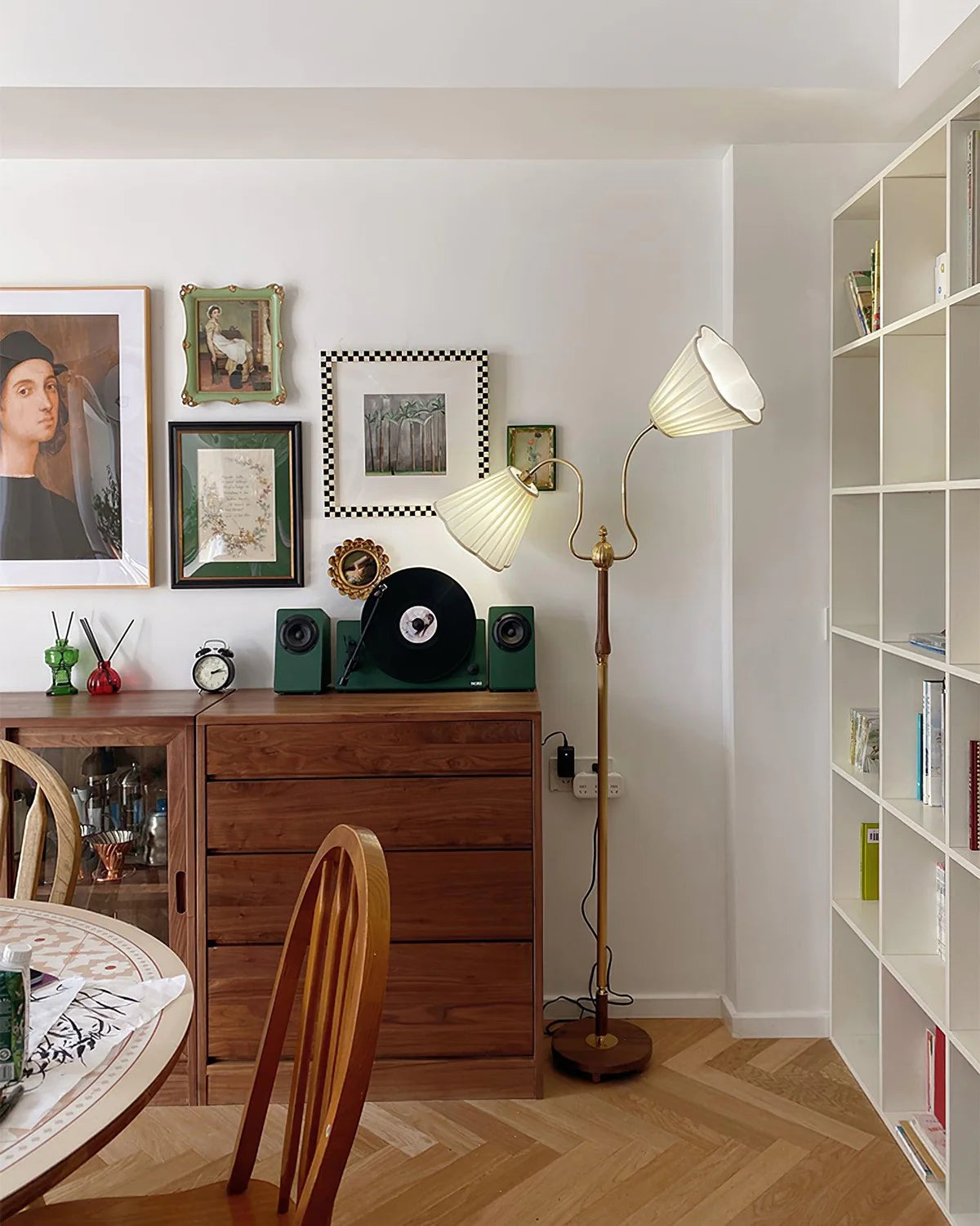 Ramira Floor Lamp - Loonglight