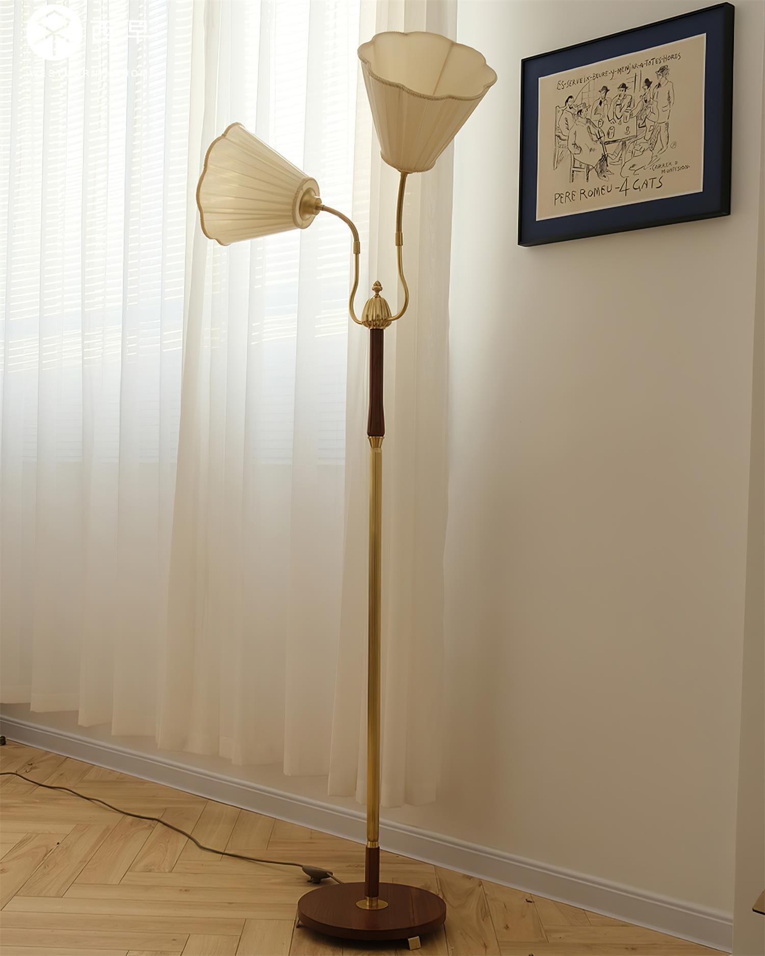 Ramira Floor Lamp - Loonglight