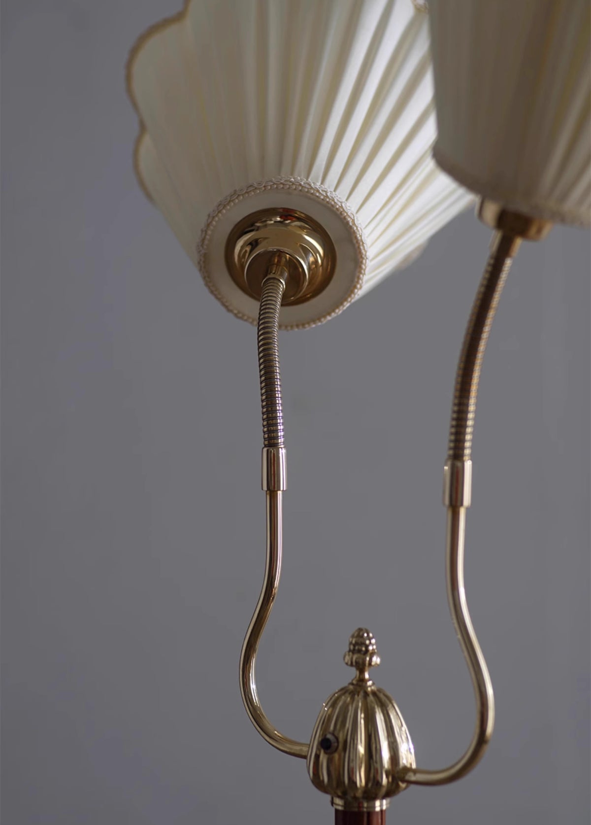 Ramira Floor Lamp - Loonglight