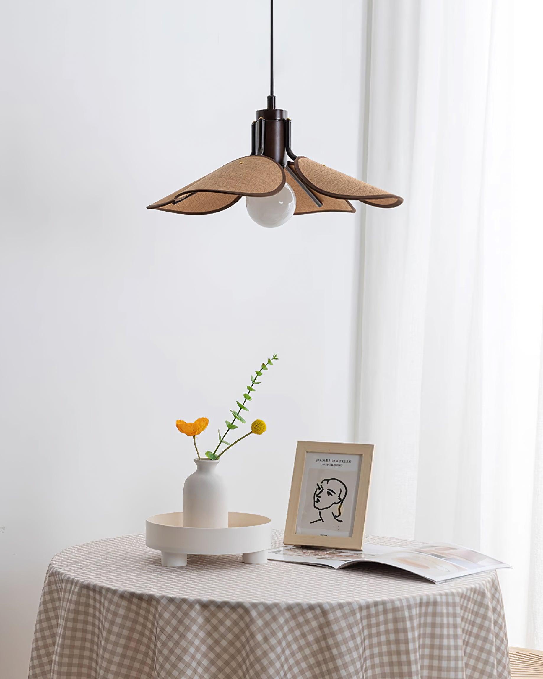 Callie Flower Pendant Lamp - Loonglight