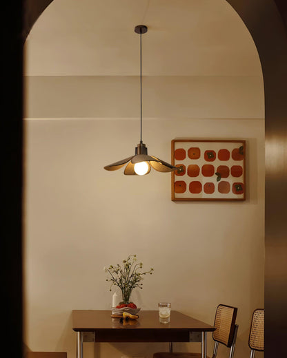 Callie Flower Pendant Lamp - Loonglight