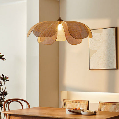 Rattan Petal Pendant Light - Loonglight
