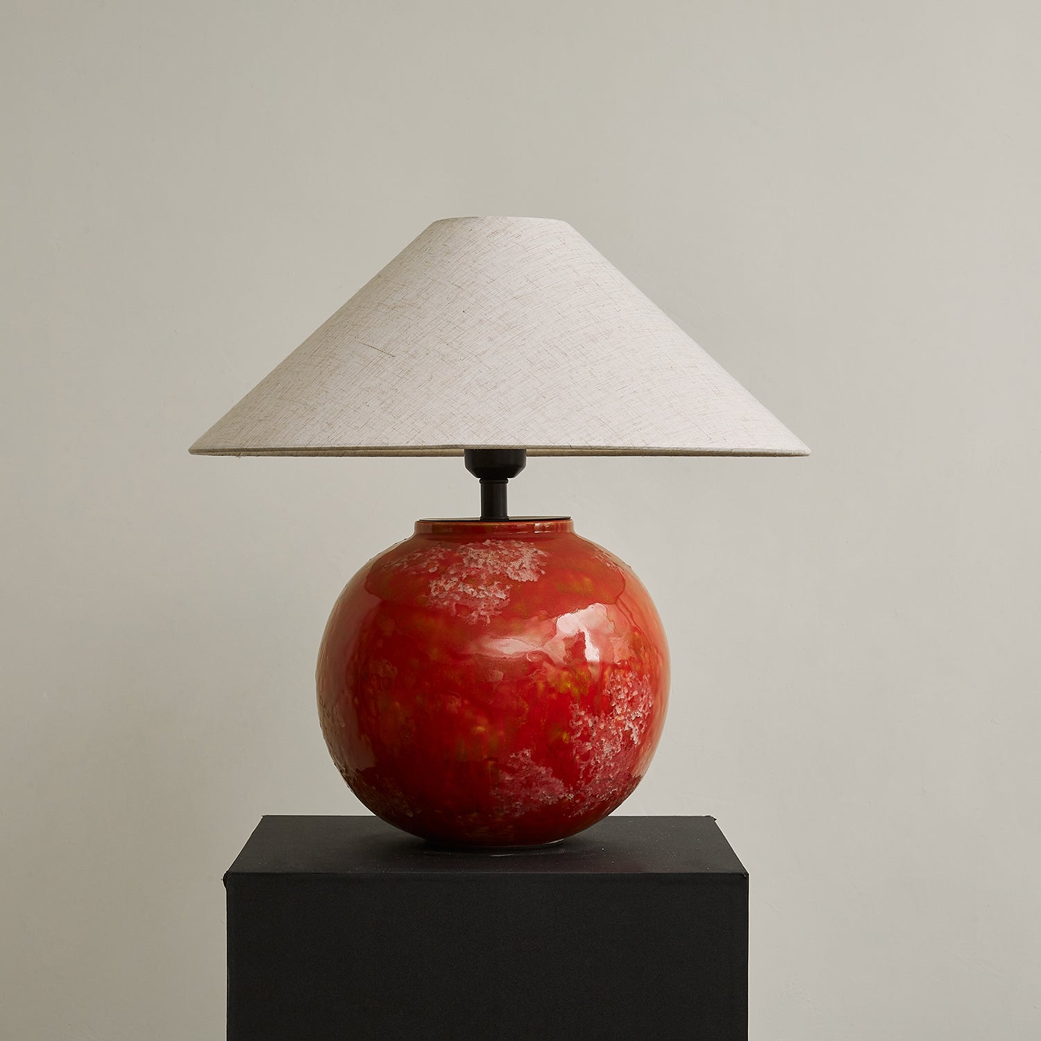 Red Droplet Round Table Lamp - Loonglight