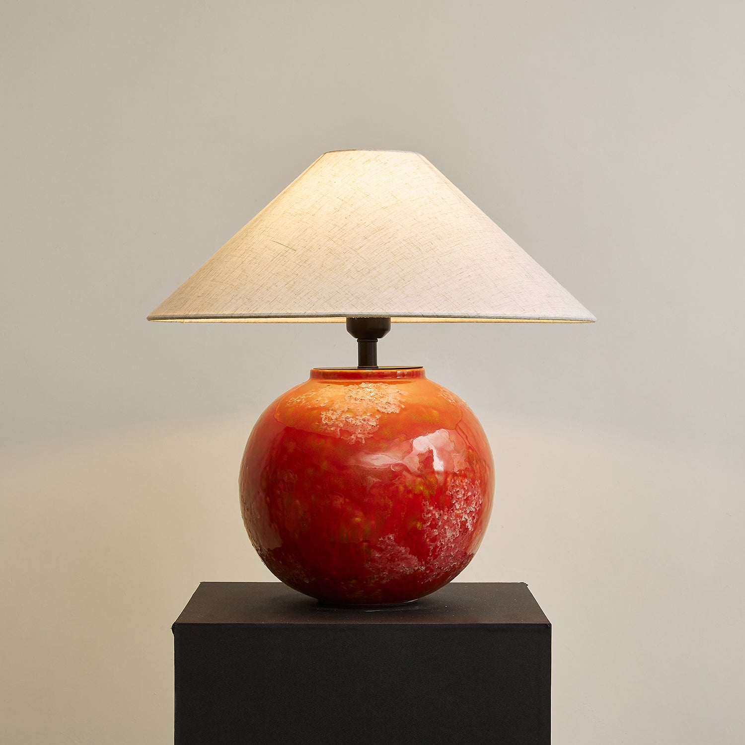 Red Droplet Round Table Lamp - Loonglight