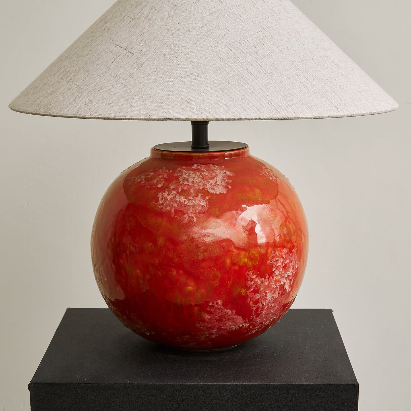 Red Droplet Round Table Lamp - Loonglight