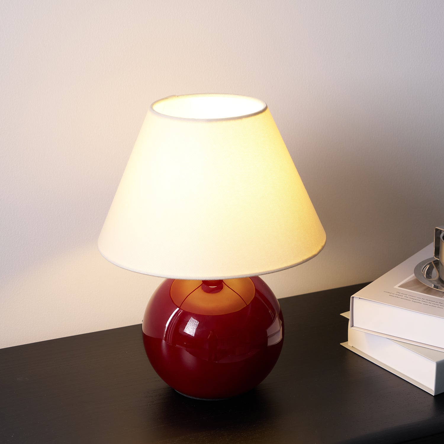 Red Nanu Table Lamp - Loonglight