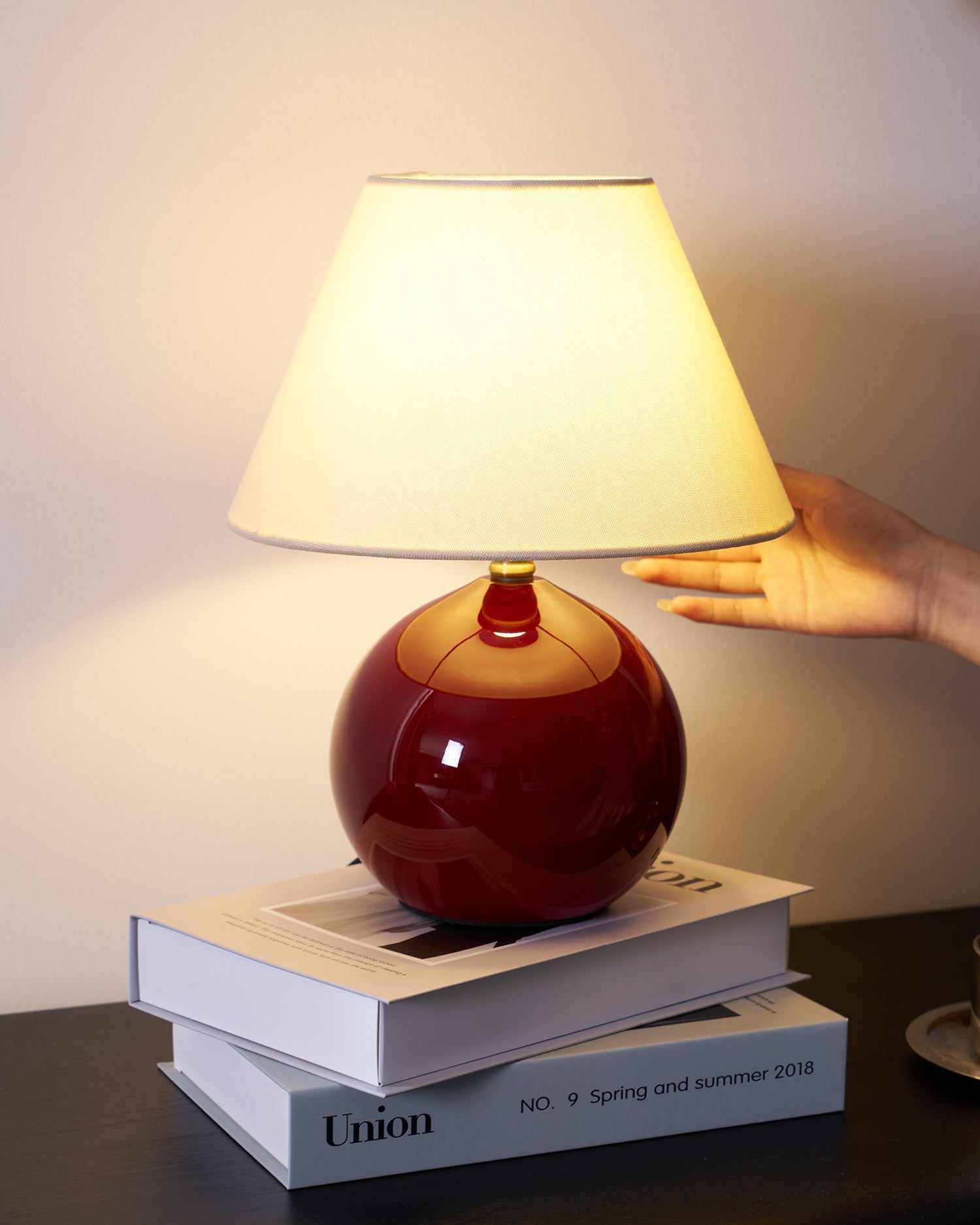 Red Nanu Table Lamp - Loonglight