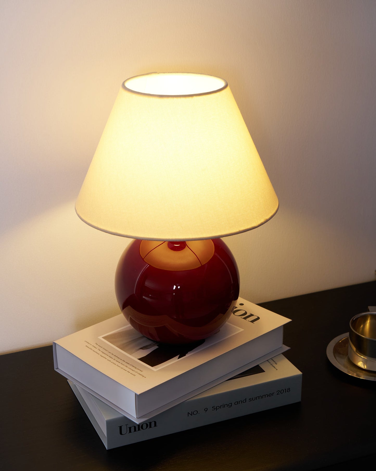Red Nanu Table Lamp - Loonglight