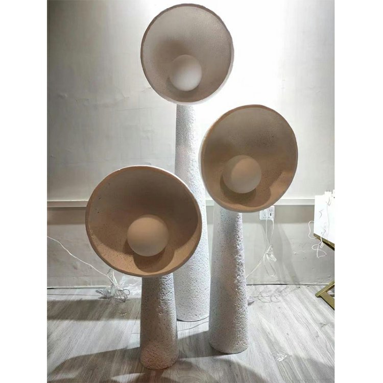 Resonate Sculptural Floor Lamp - Loonglight