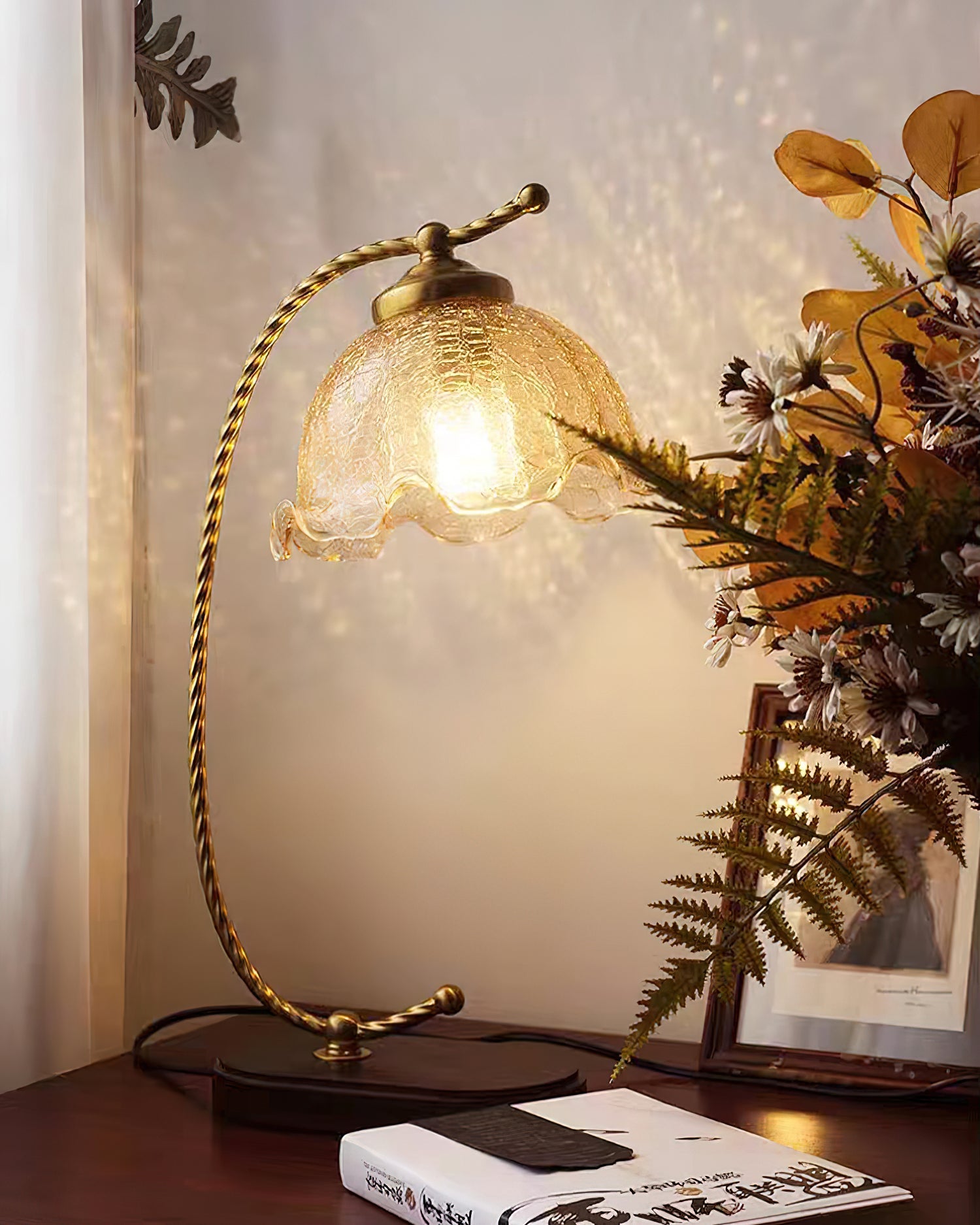 Retro Keya Table Lamp - Loonglight