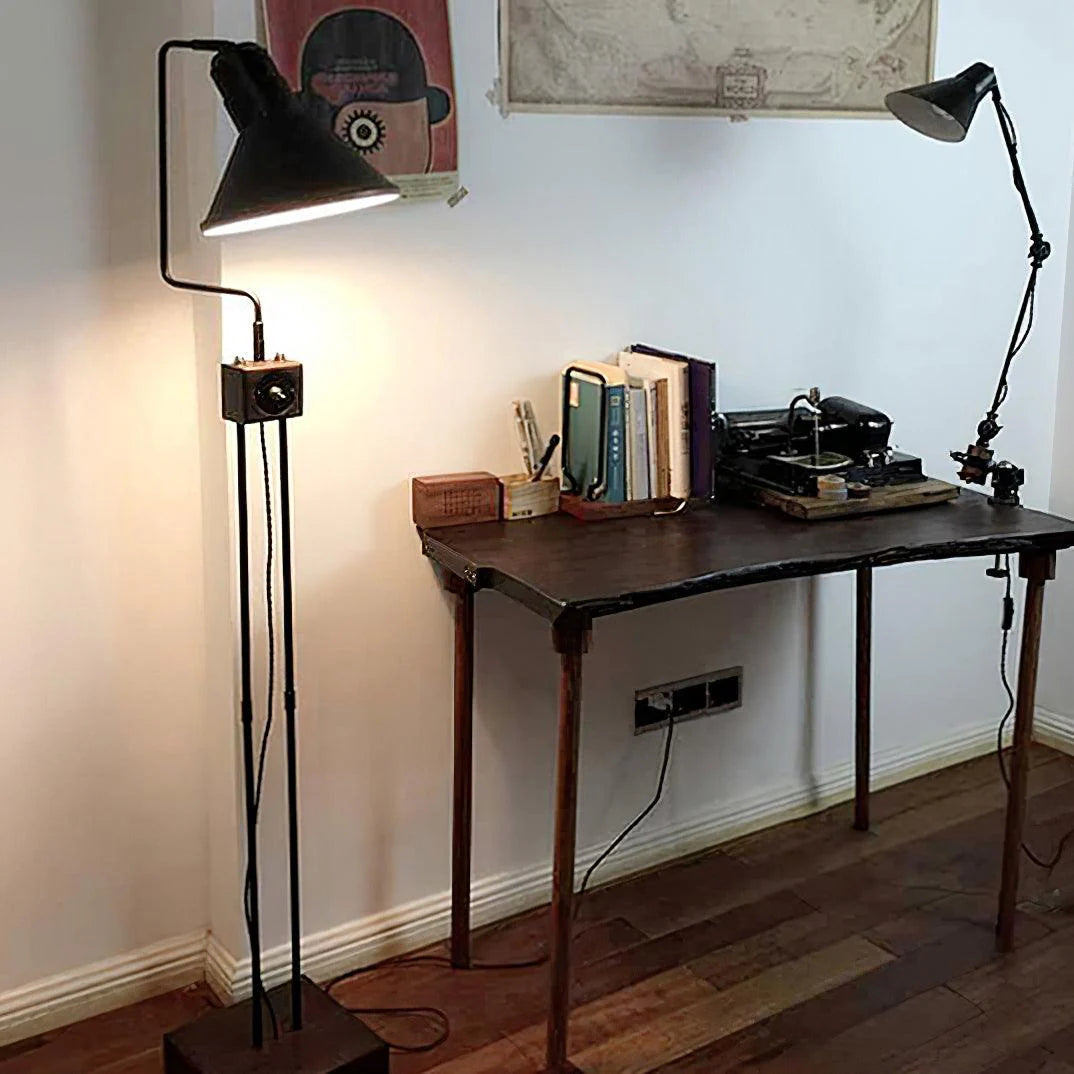 Retro Toia Floor Lamp - Loonglight