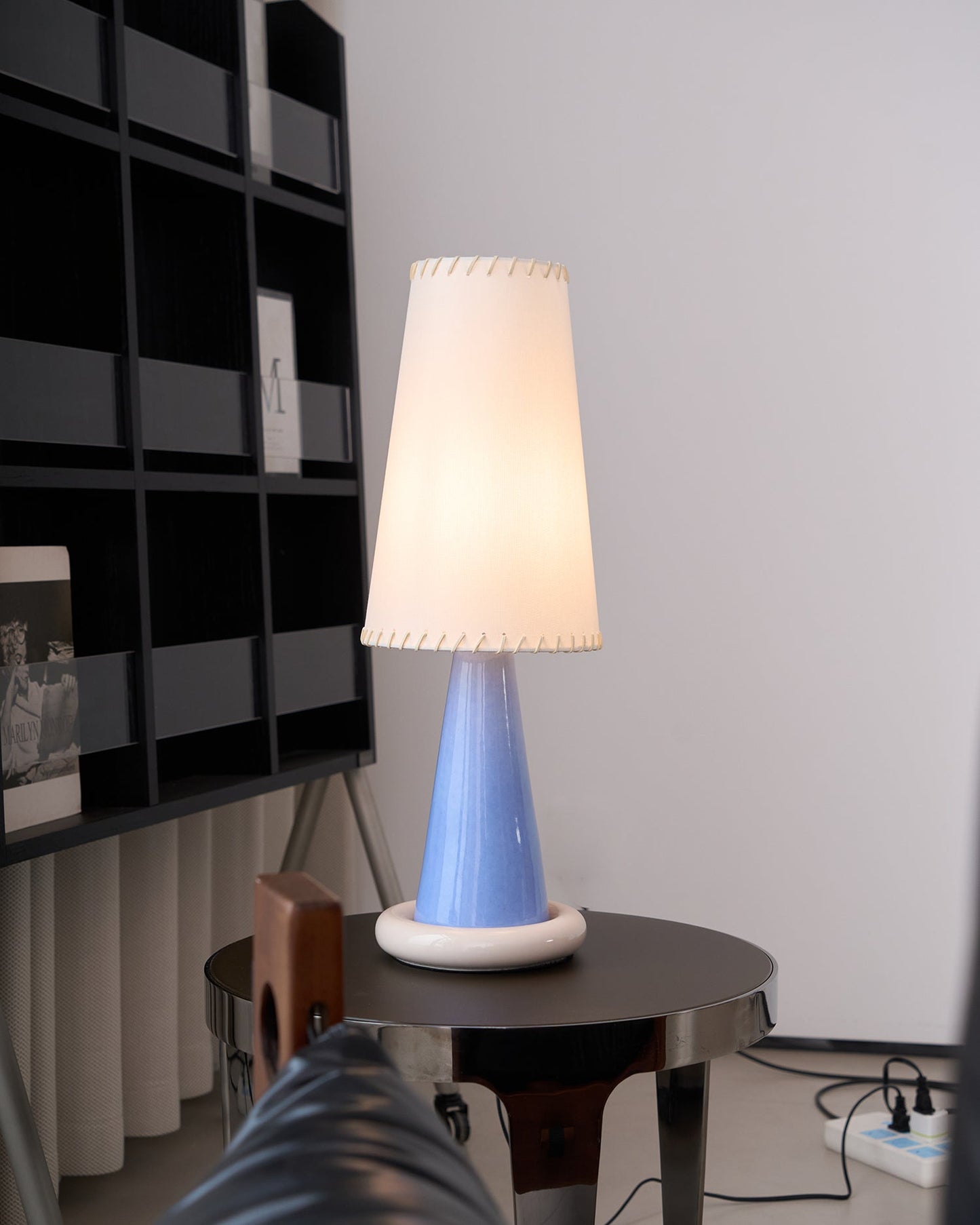 Ribbon Table Lamp - Loonglight