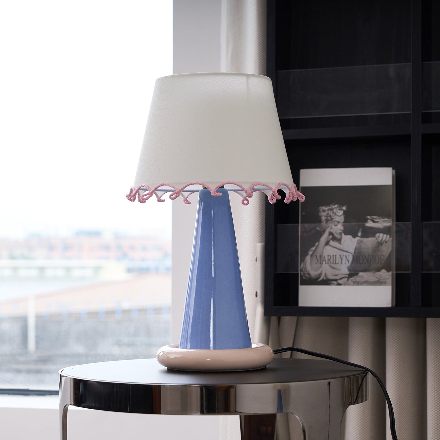 Ribbon Table Lamp - Loonglight