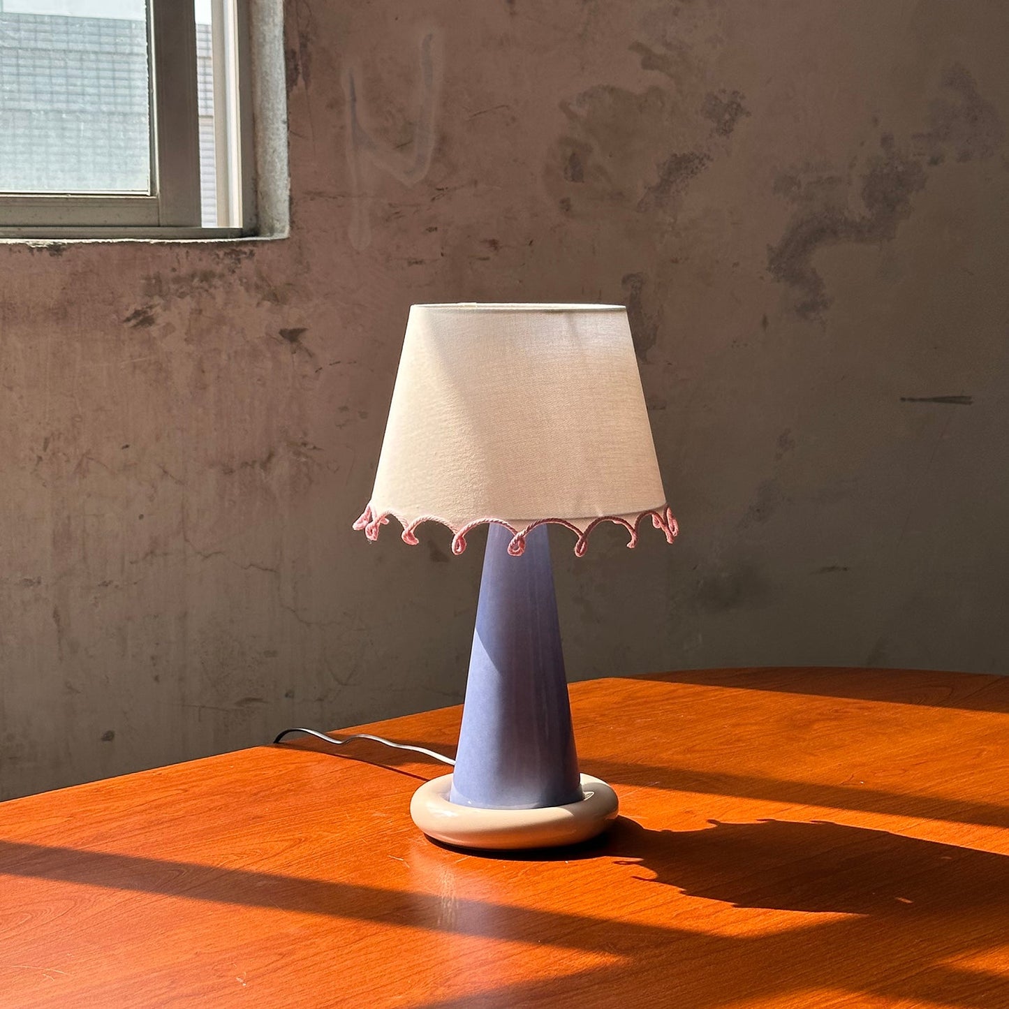Ribbon Table Lamp - Loonglight