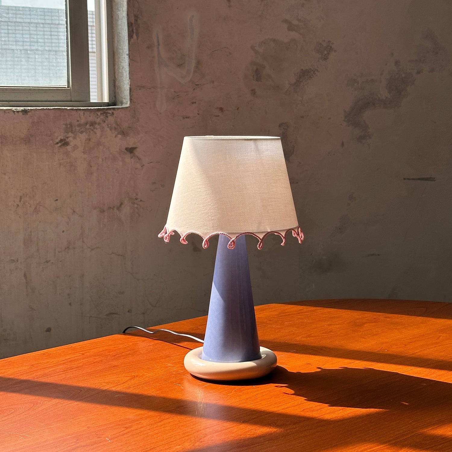 Ribbon Table Lamp - Loonglight