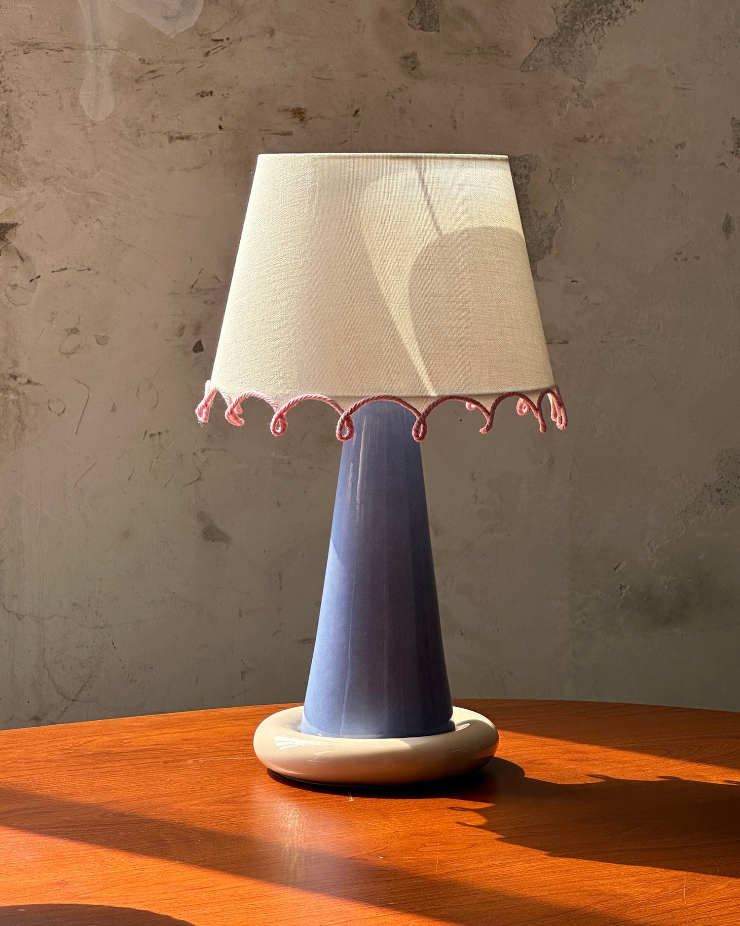 Ribbon Table Lamp - Loonglight