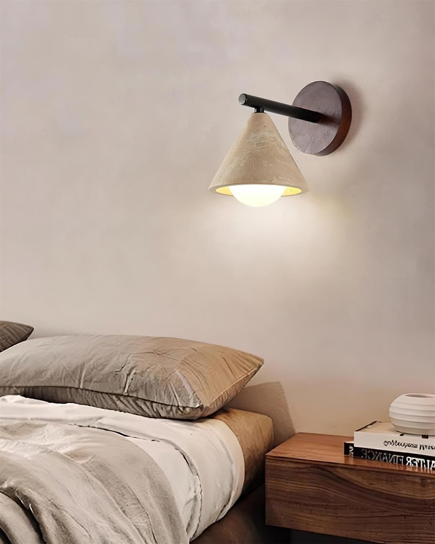 Roest Wall Lamp