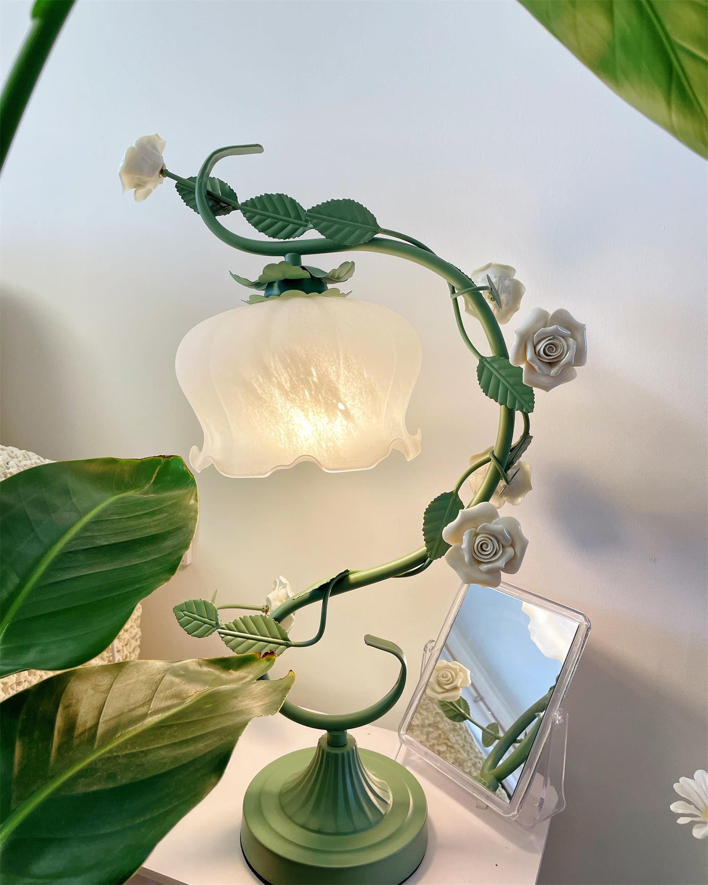 Ron Rose Flower Table Lamp - Loonglight